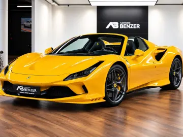 FERRARI F8 Spider Giallo Modena  Lift Carbon Kamera