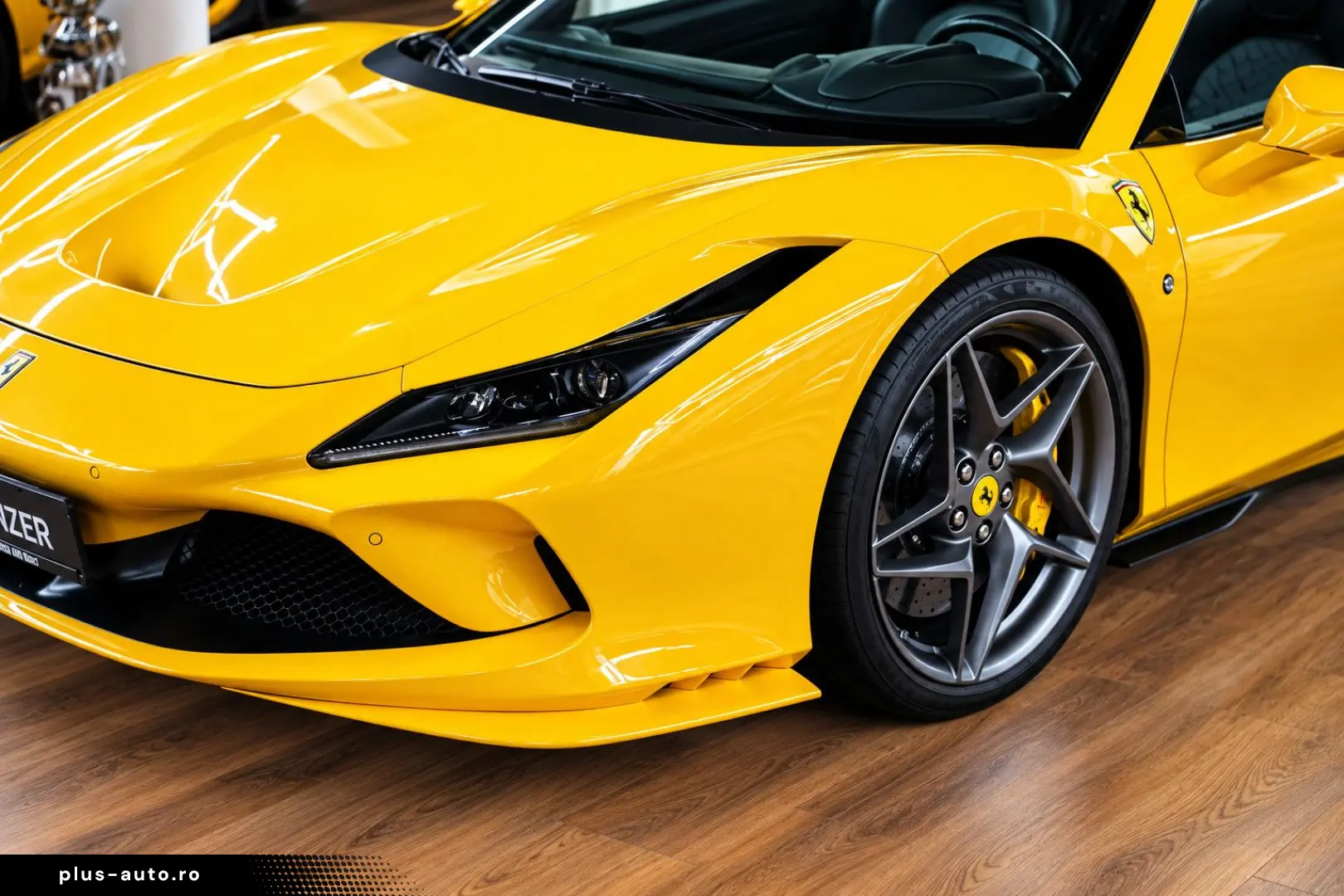 FERRARI F8 2021 — imagine 2