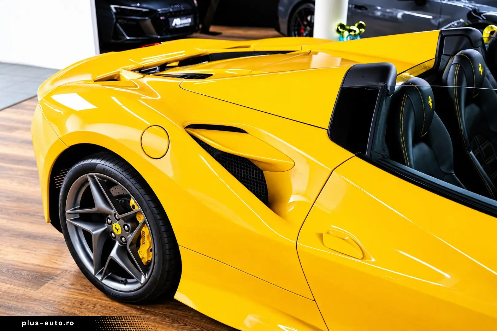 FERRARI F8 2021 — imagine 11