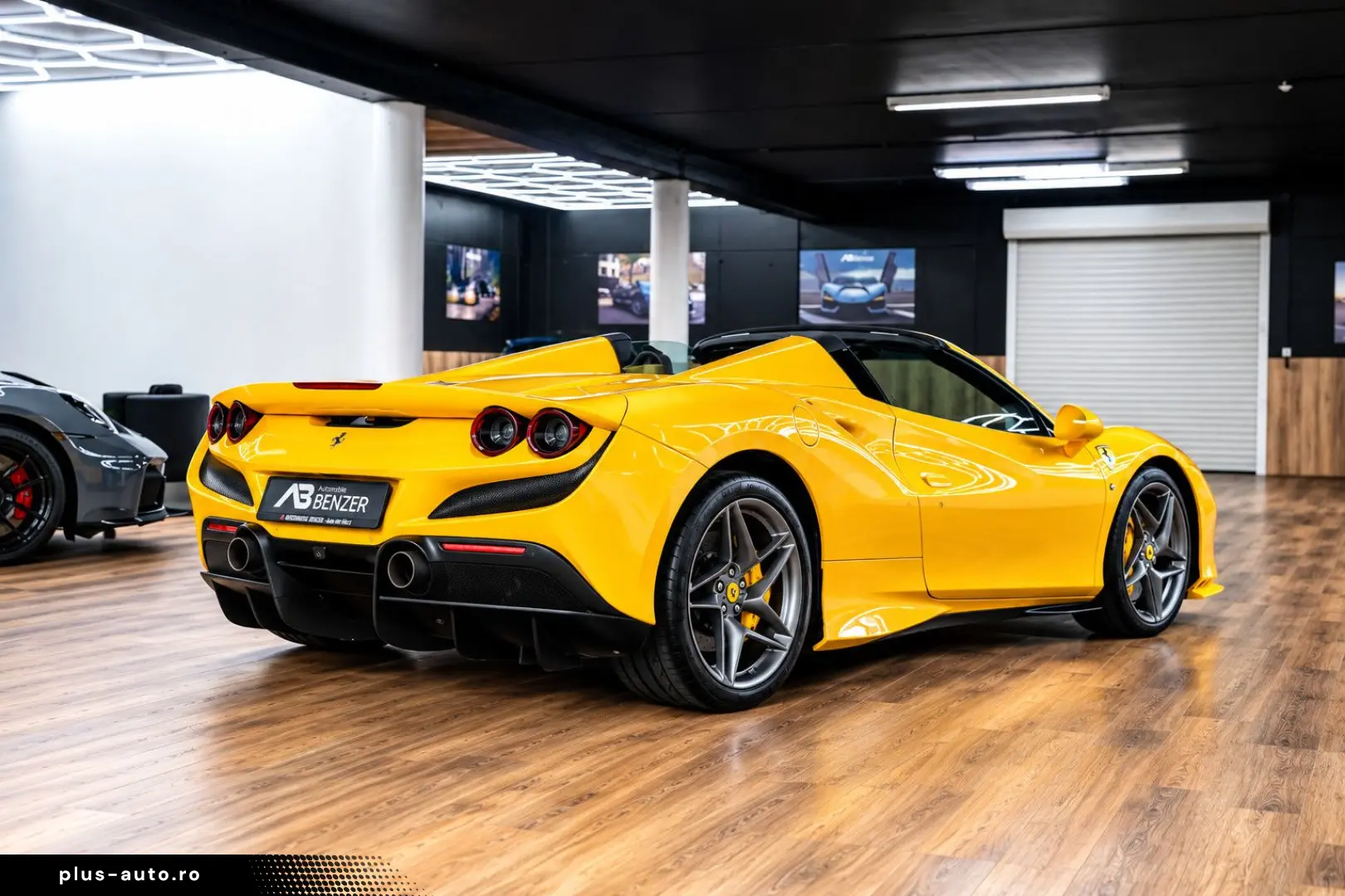 FERRARI F8 2021 — imagine 12