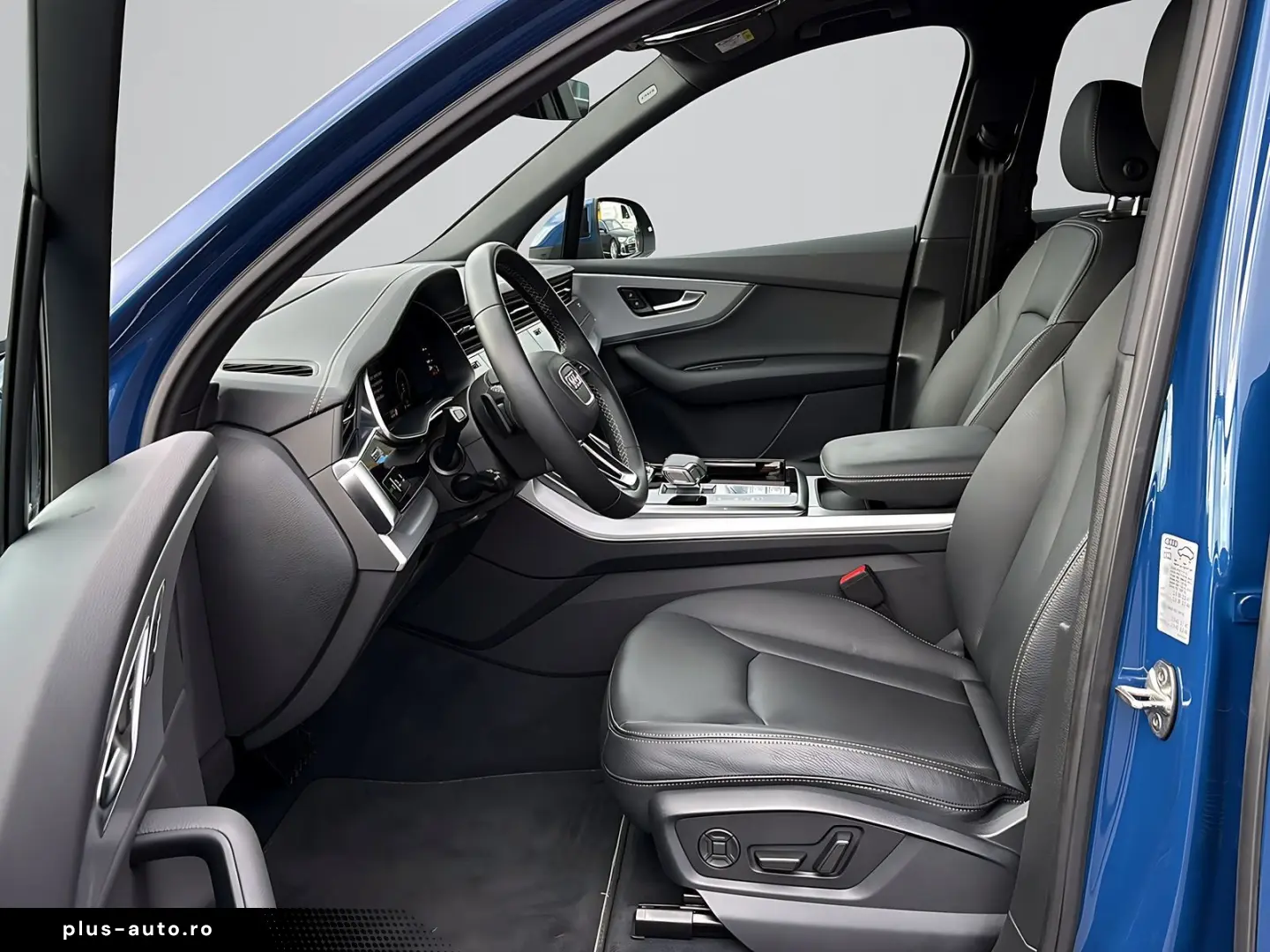 AUDI Q7 TFSI e S line business