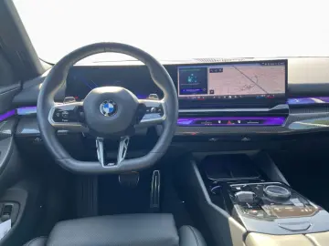 BMW 520i 459 - 0Anz M SPORT ALED DA  KomfSi H K 20