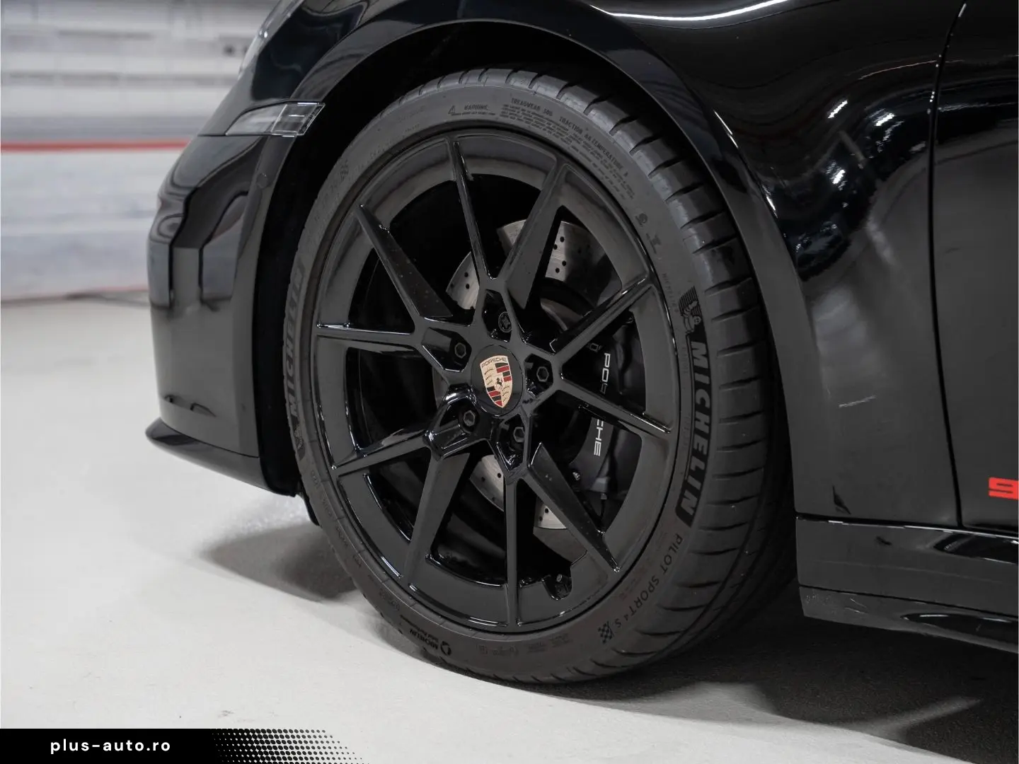 PORSCHE 992 Carrera Cabriolet BOSE Surround View