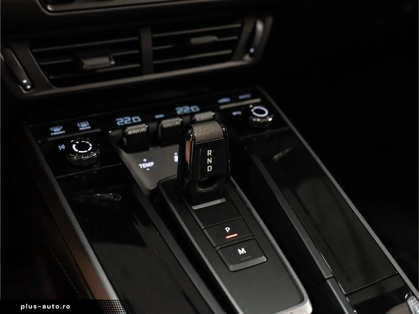 PORSCHE 992 Carrera Cabriolet BOSE Surround View
