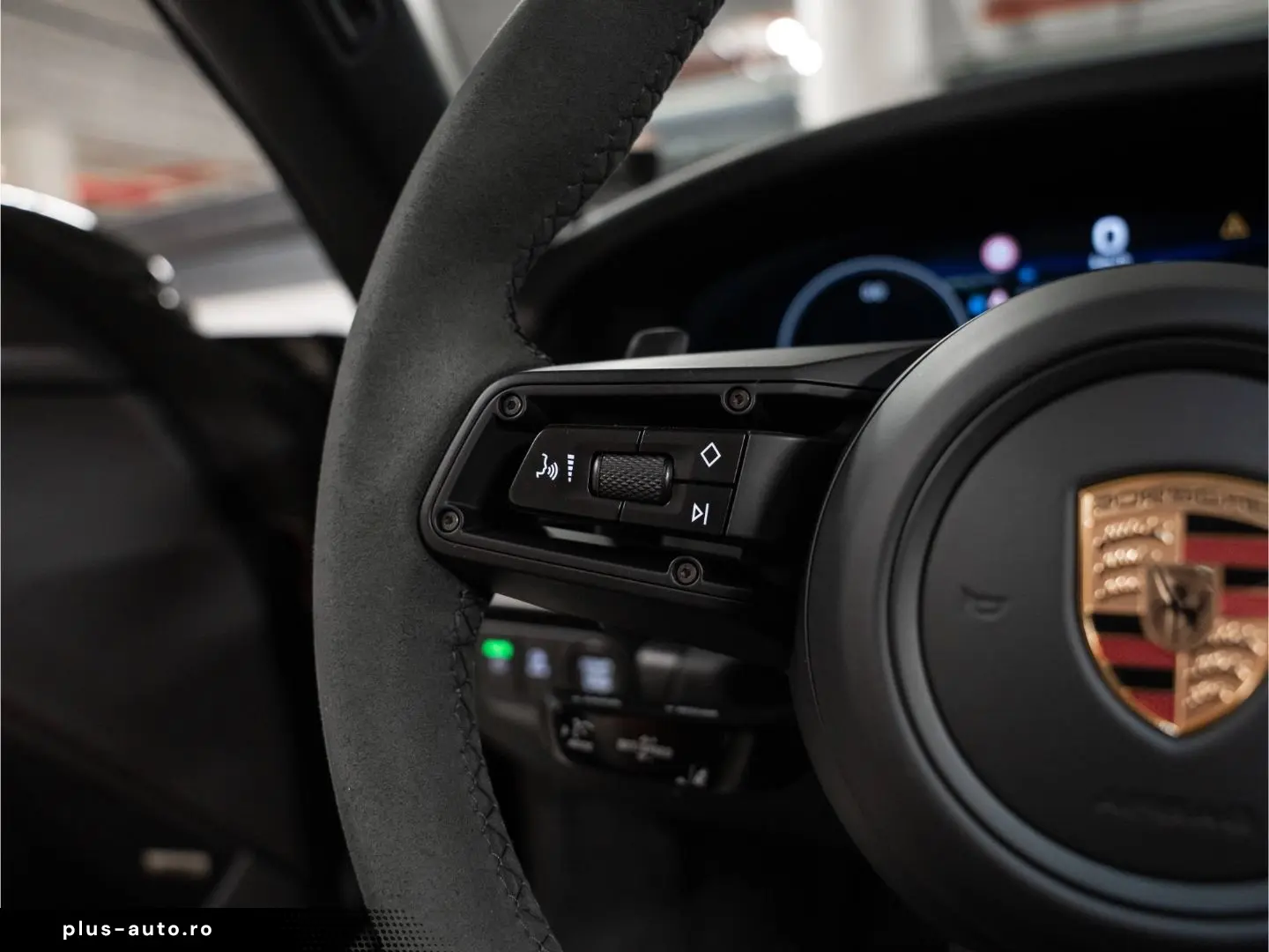 PORSCHE 992 Carrera Cabriolet BOSE Surround View
