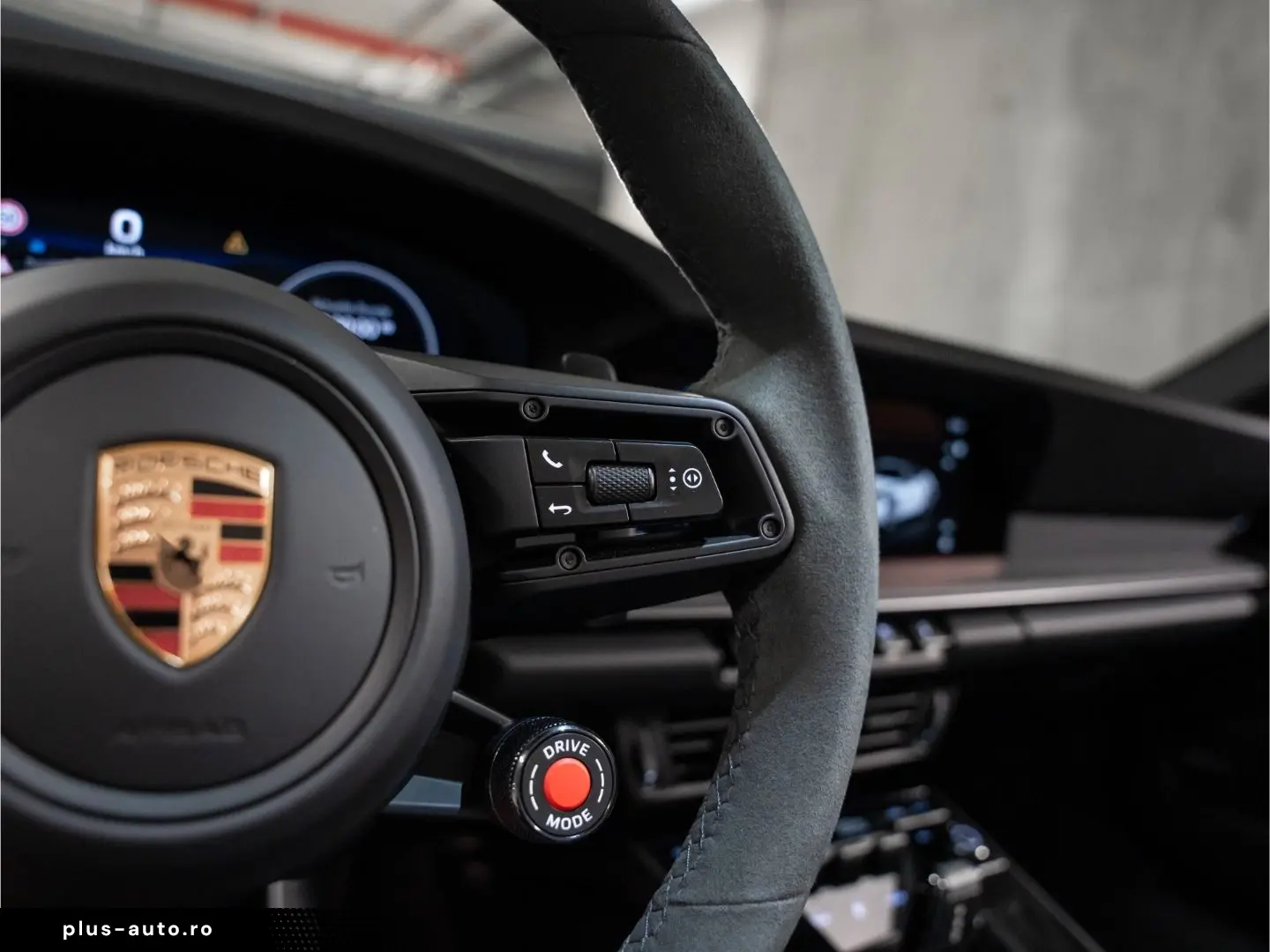 PORSCHE 992 Carrera Cabriolet BOSE Surround View