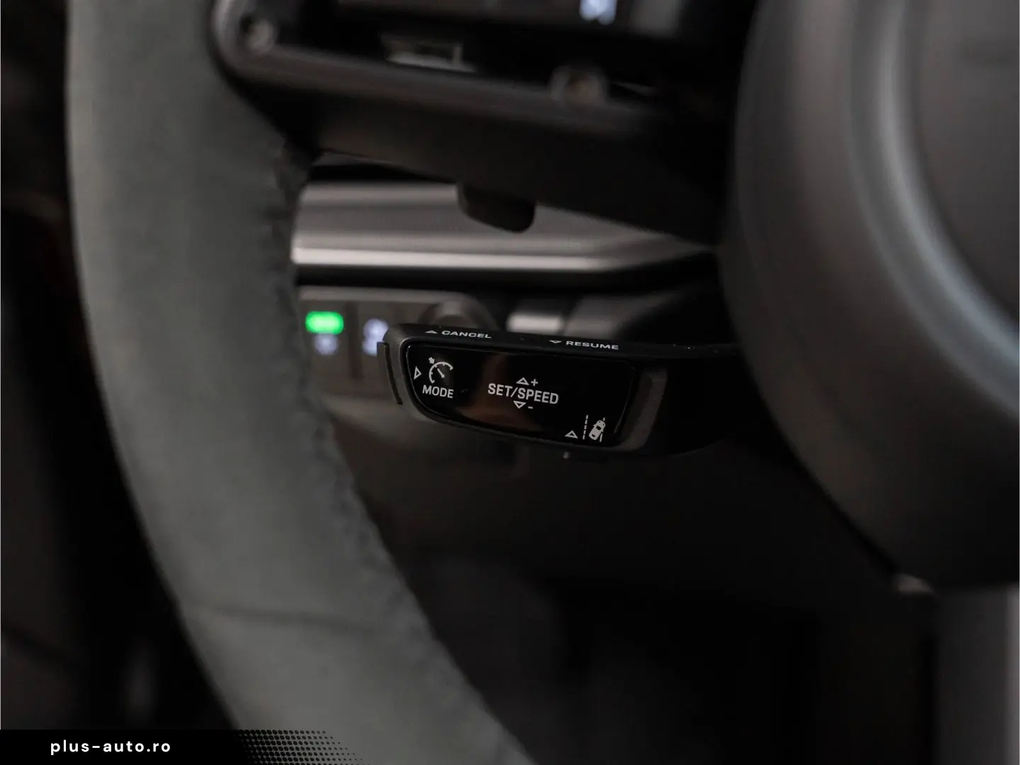 PORSCHE 992 Carrera Cabriolet BOSE Surround View