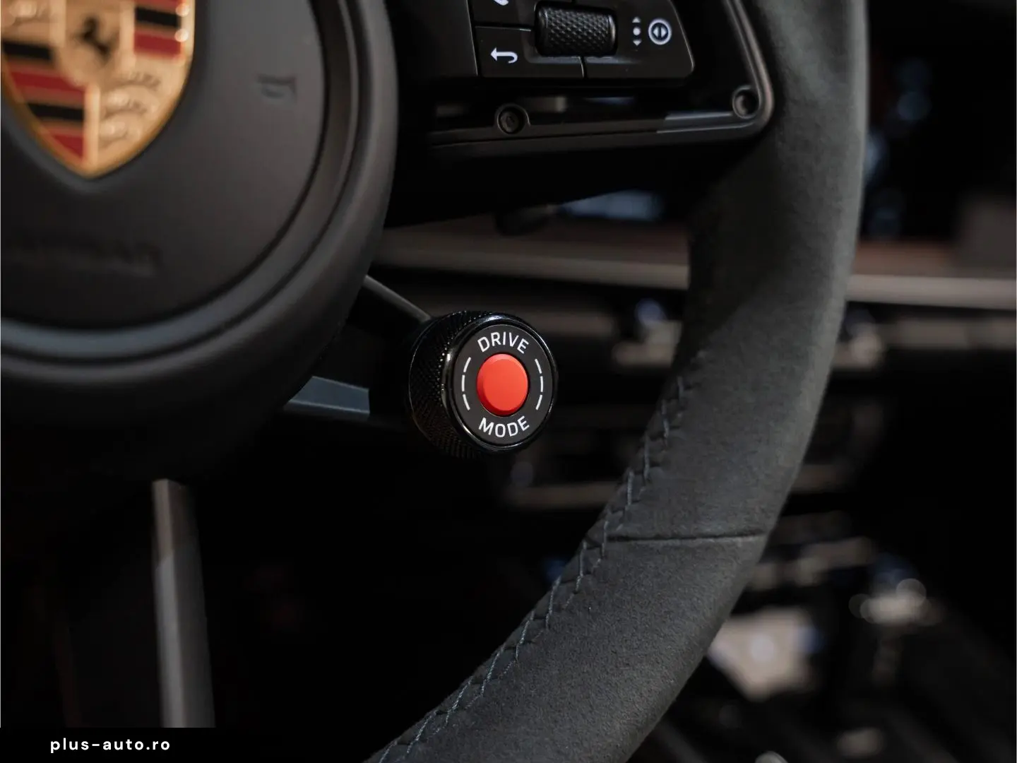 PORSCHE 992 Carrera Cabriolet BOSE Surround View