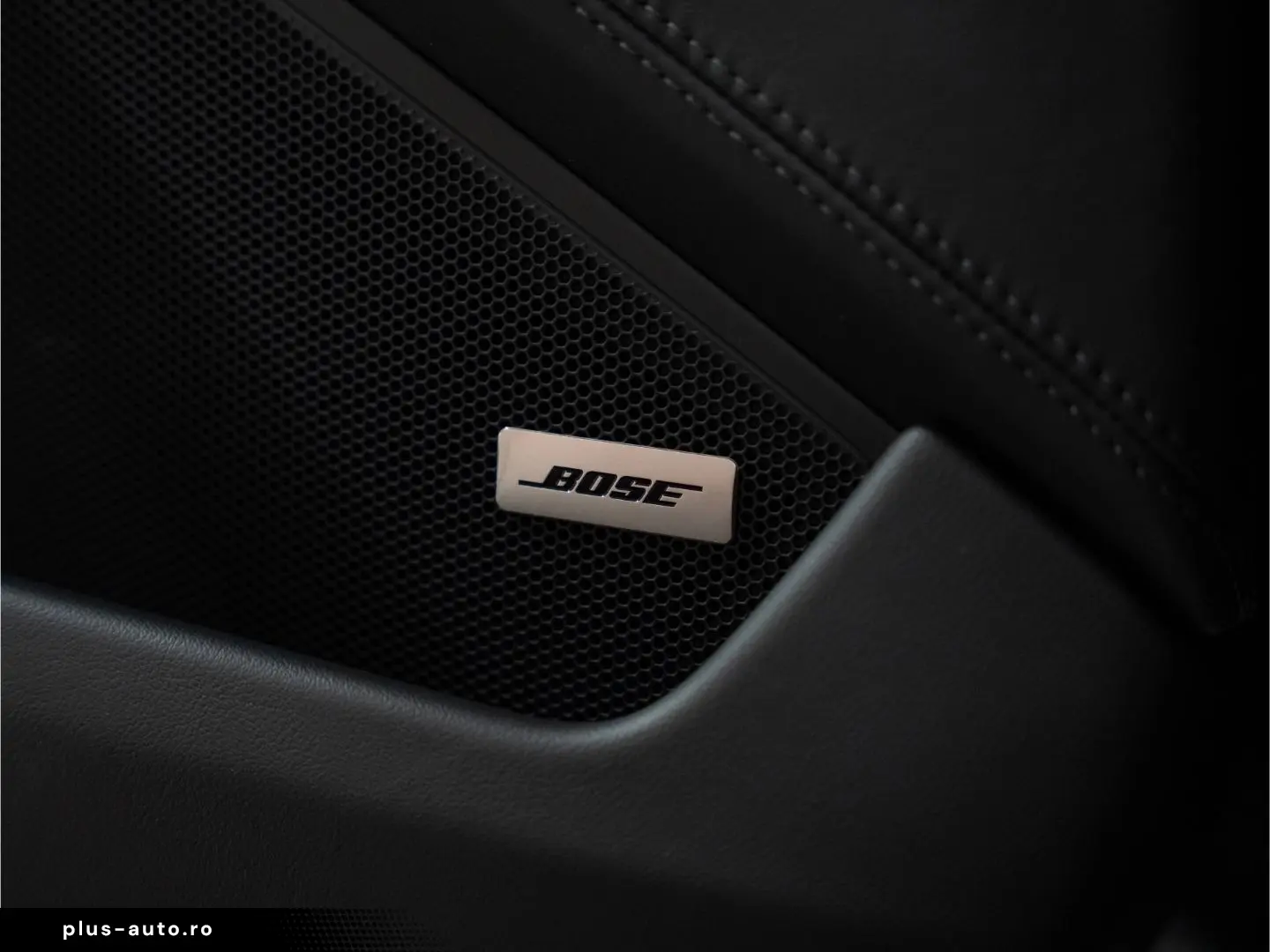 PORSCHE 992 Carrera Cabriolet BOSE Surround View