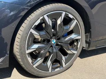 BMW 520d M SPORT PRO LC PROF ACC DA PLUS H&K LM21