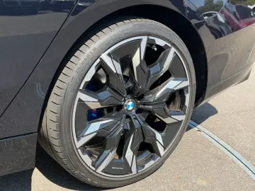 BMW 520d M SPORT PRO LC PROF ACC DA PLUS H&K LM21