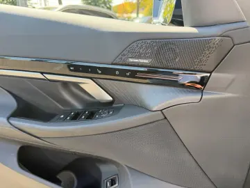 BMW 520d M SPORT PRO LC PROF ACC DA PLUS H&K LM21