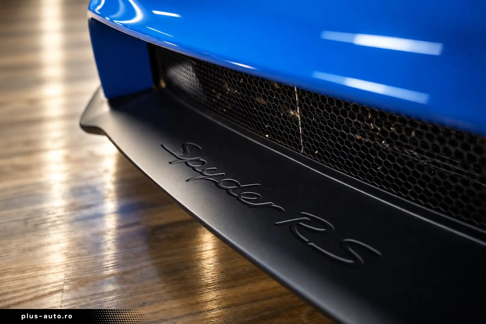 PORSCHE Boxster Spyder RS Schalensitz Lift Chrono Approv