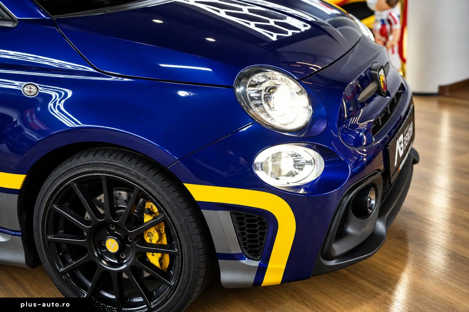 ABARTH 595 Competizione  Carbon BeatsAudio SportPaket