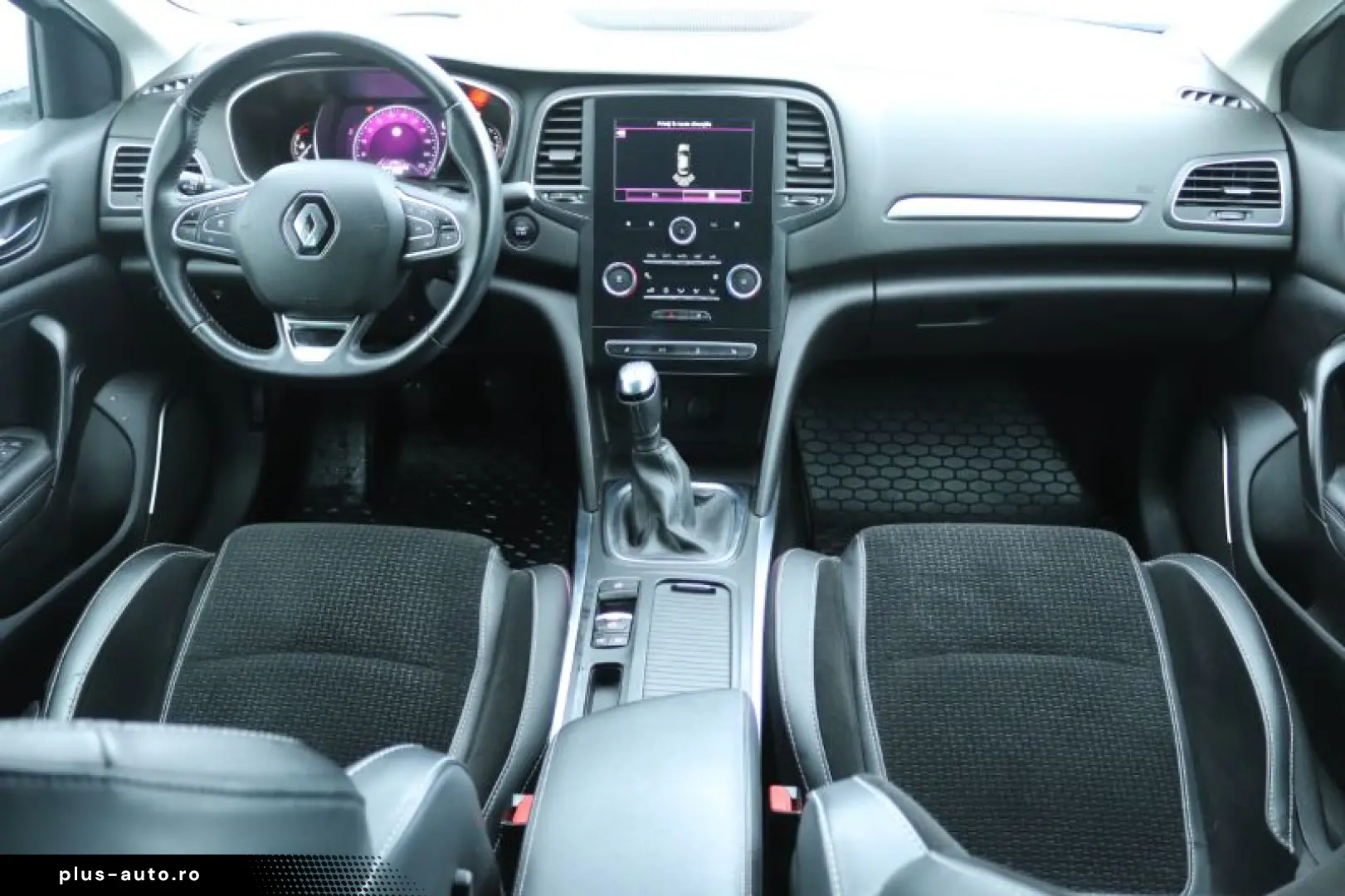 RENAULT MEGANE 1.3 TCe 140CP Intens