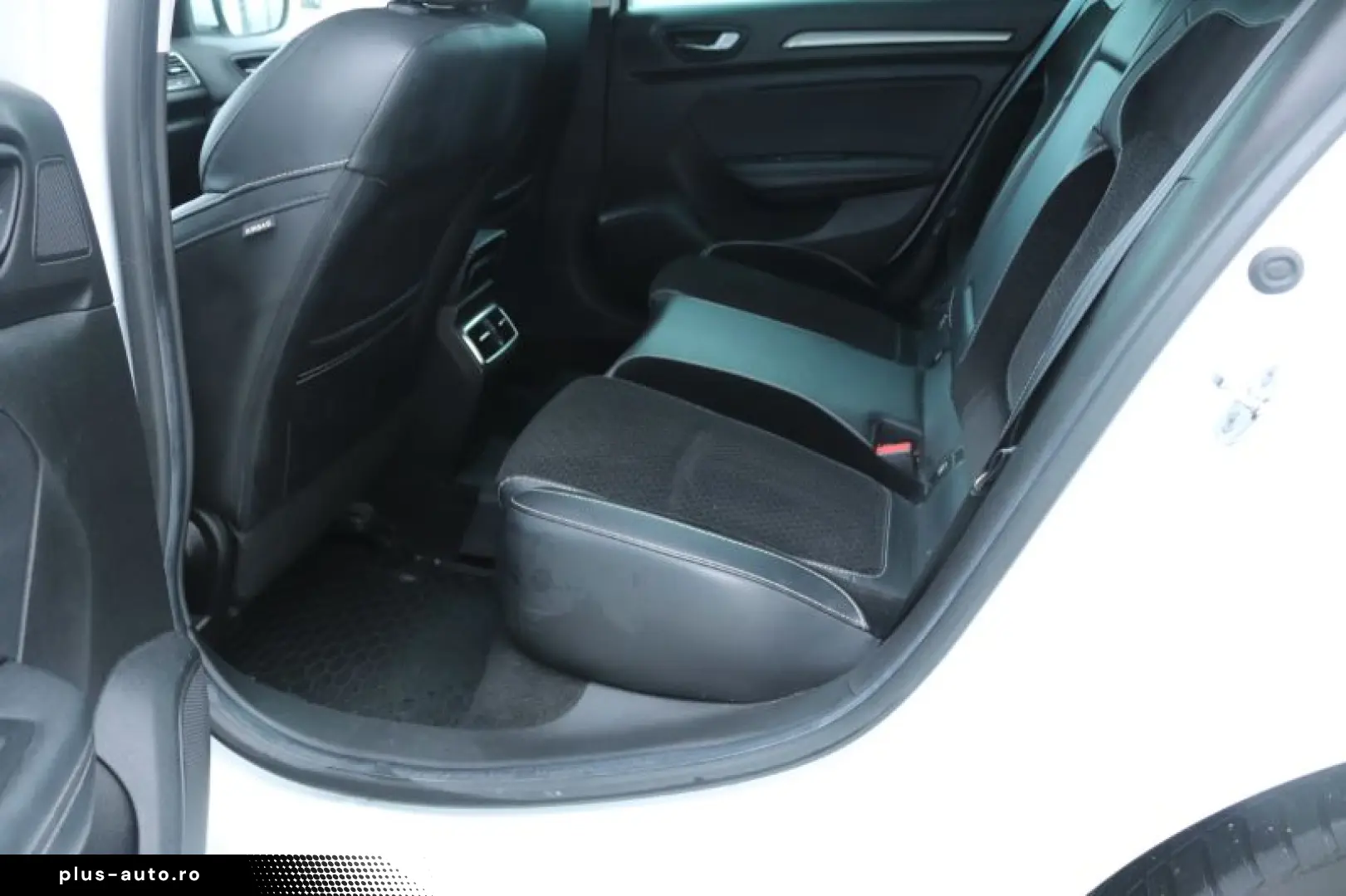 RENAULT MEGANE 1.3 TCe 140CP Intens