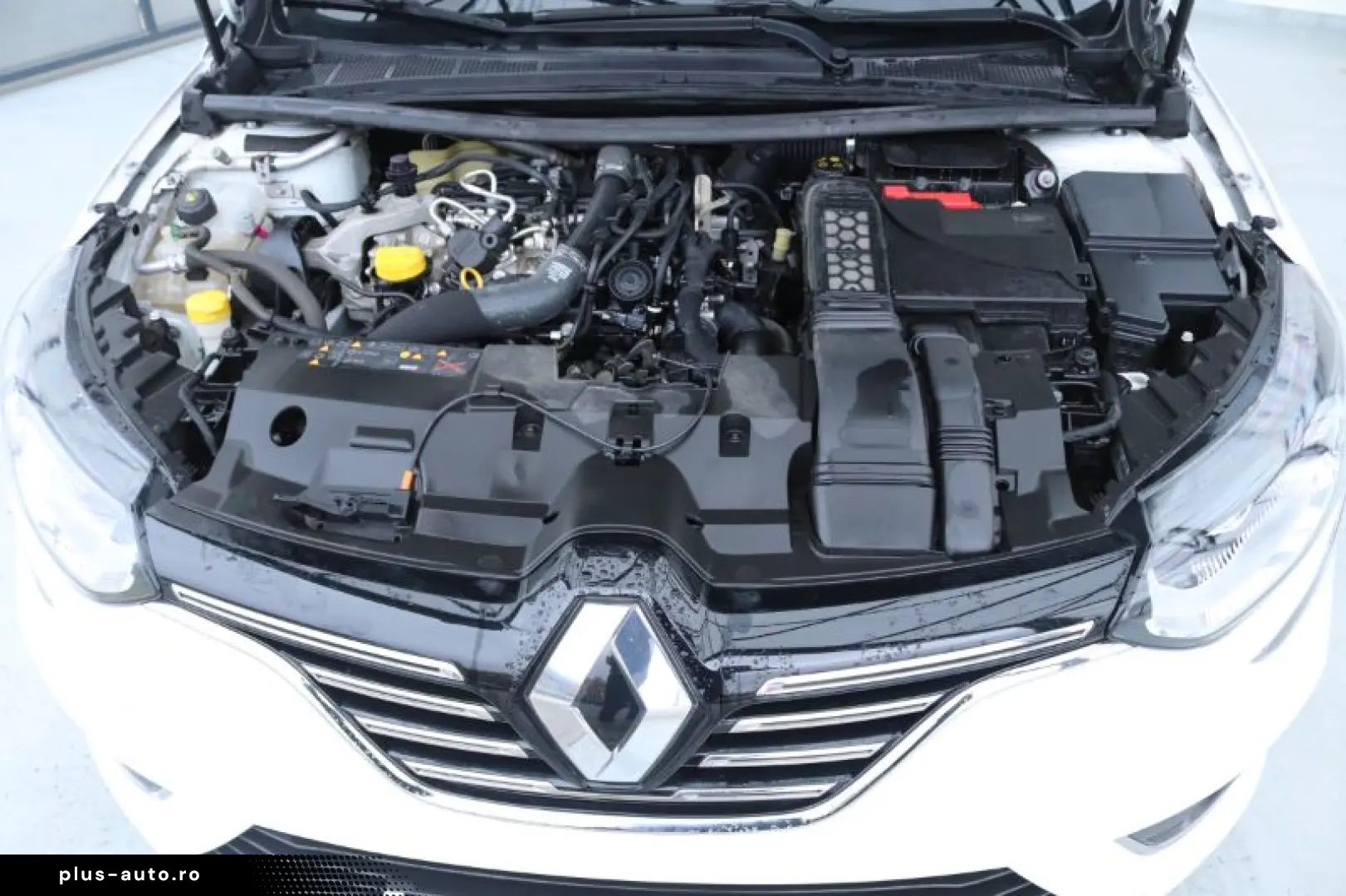 RENAULT MEGANE 1.3 TCe 140CP Intens