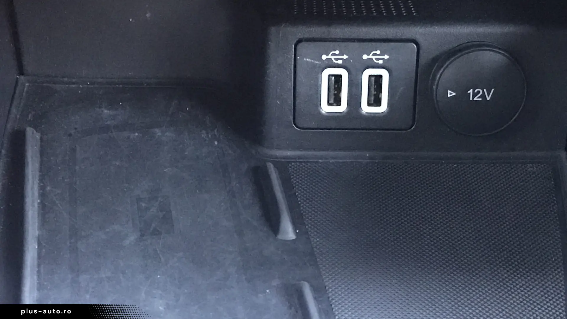 Ford Kuga 2.5 Duratec FHEV TITANIUM
