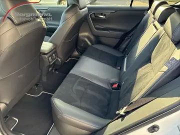 TOYOTA RAV 4 4x4 Sport GR SPORT 2 5L Hybrid (AWD-i) AHK