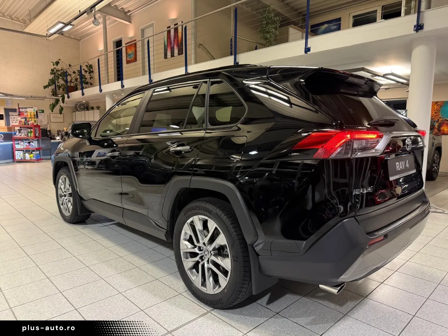 TOYOTA RAV 4 EXECUTIVE-4x4-LED-LEDER-19 ZOLL-29.890 -