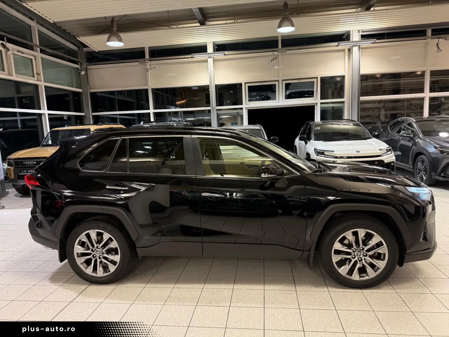 TOYOTA RAV 4 EXECUTIVE-4x4-LED-LEDER-19 ZOLL-29.890 -