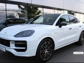 Porsche Cayenne E-Hybrid Coupe Black Edition