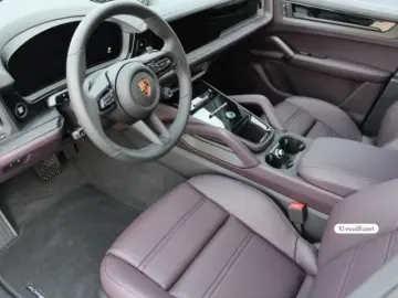 Porsche Cayenne E-Hybrid Coupe Black Edition