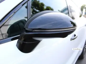 Porsche Cayenne E-Hybrid Coupe Black Edition