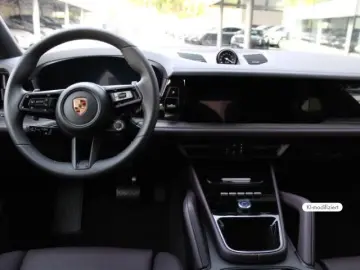 Porsche Cayenne E-Hybrid Coupe Black Edition