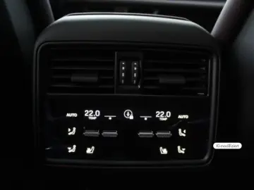 Porsche Cayenne E-Hybrid Coupe Black Edition