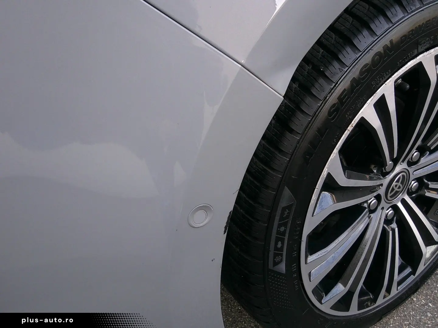 TOYOTA Corolla Hybrid Team D 15Jahre Garantie