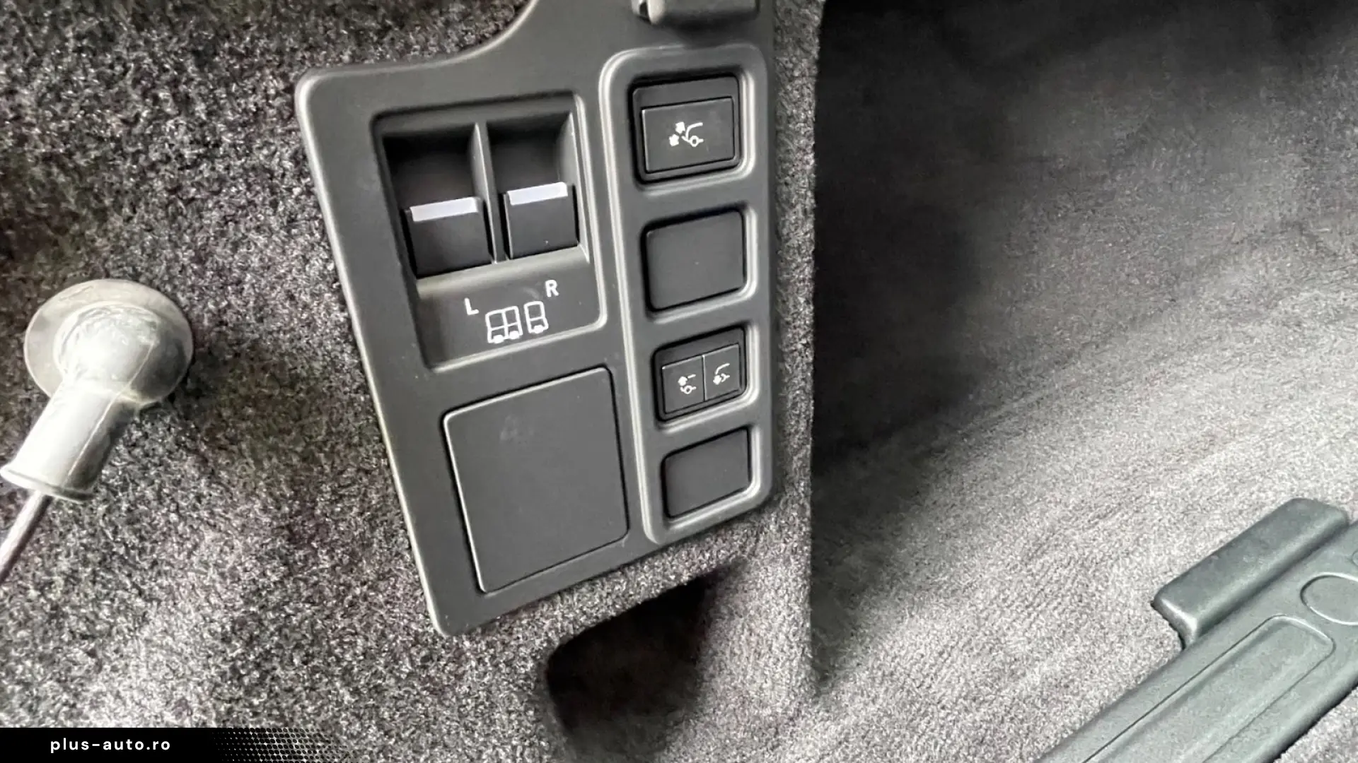 LAND ROVER DISCOVERY 5 D300   R-DYNAMIC SE Pano