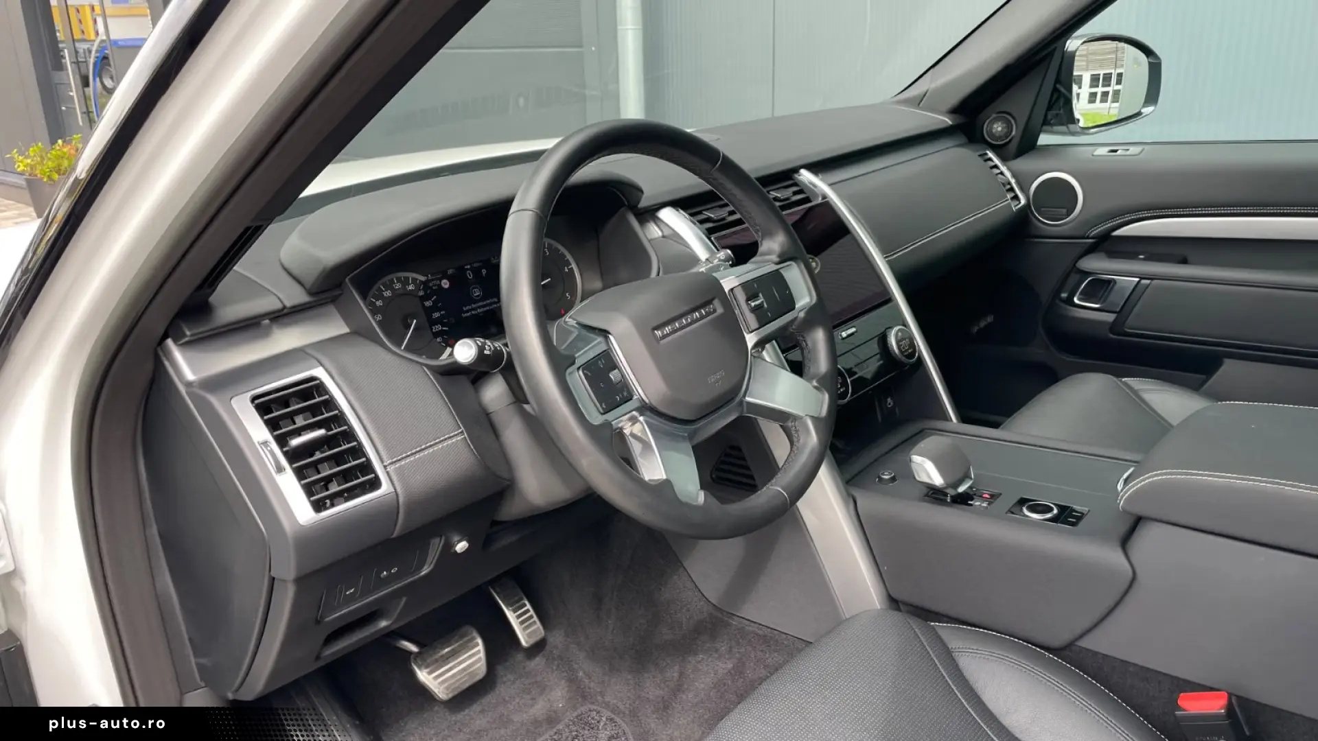 LAND ROVER DISCOVERY 5 D300   R-DYNAMIC SE Pano