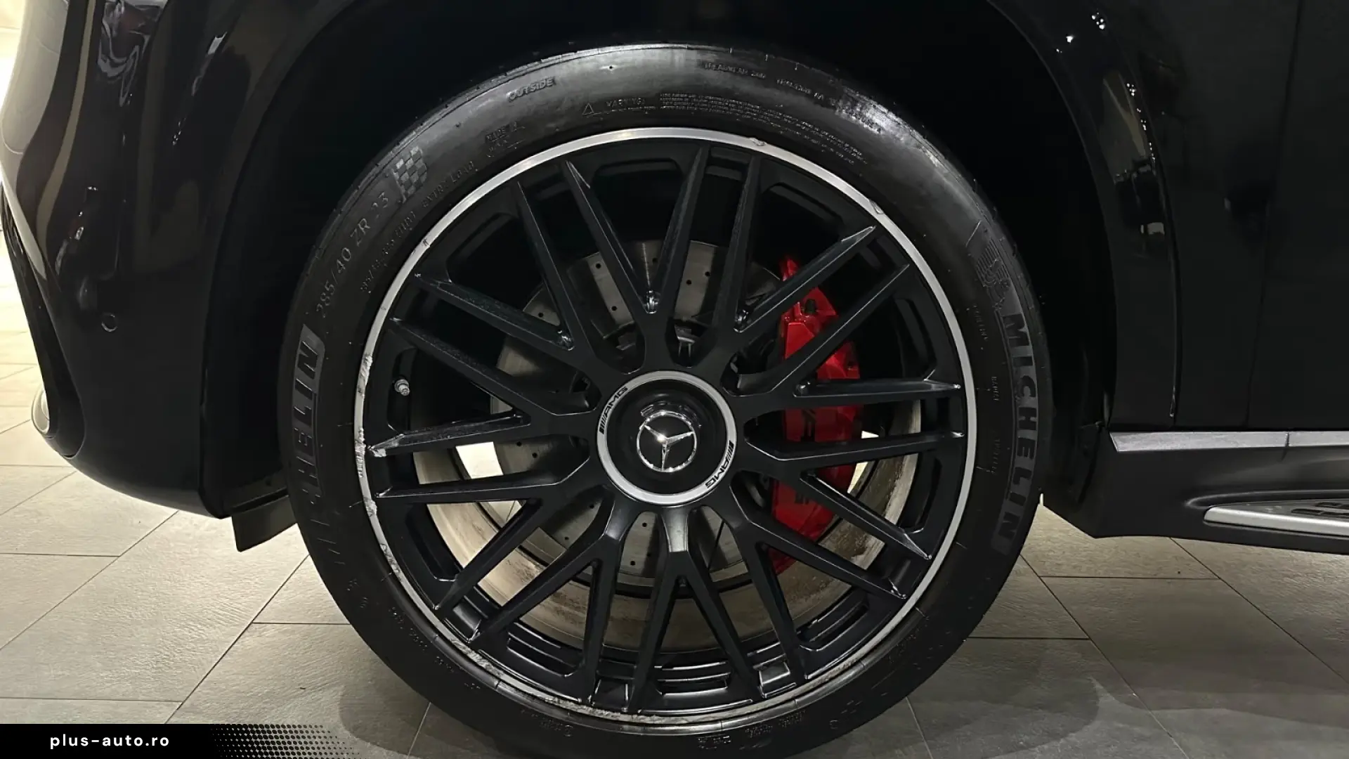 MERCEDES-AMG GLS 63 4MATIC  AMG NIGHT • CARBON
