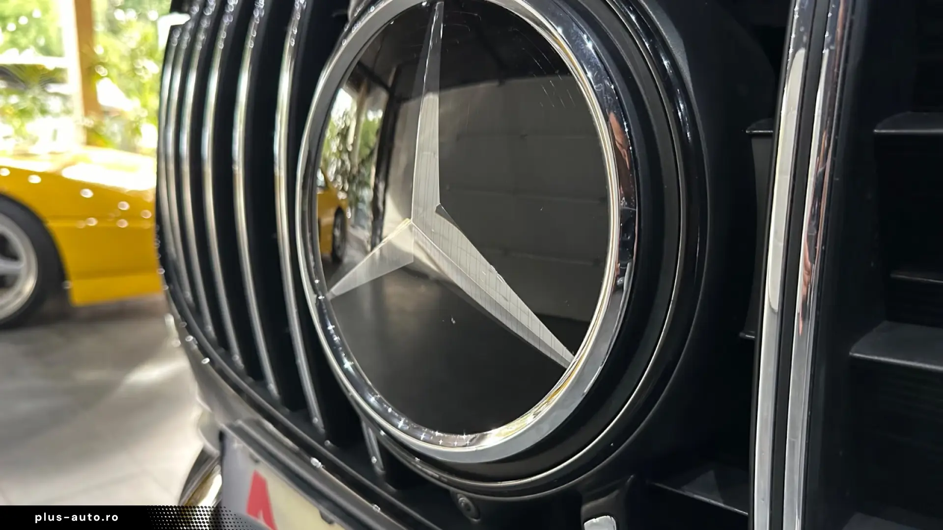 MERCEDES-AMG GLS 63 4MATIC  AMG NIGHT • CARBON