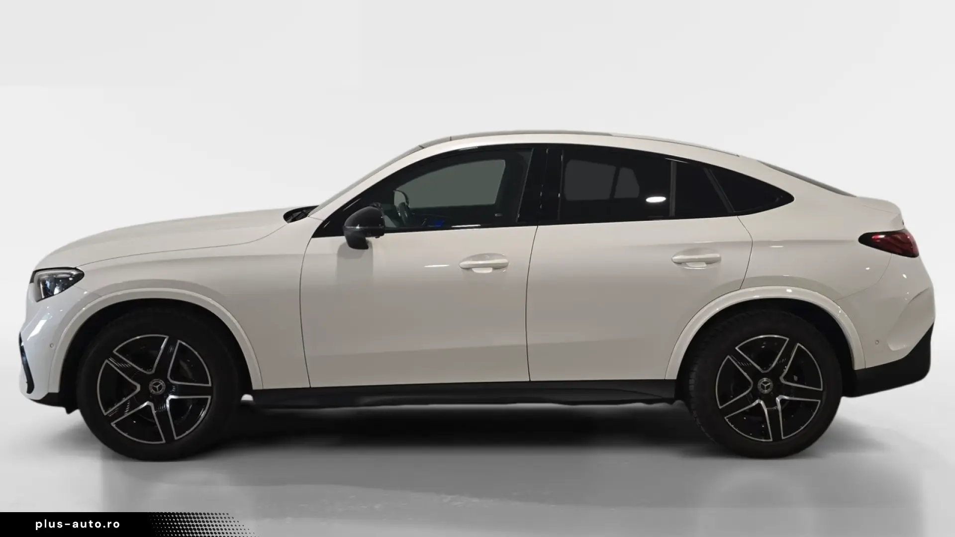 MERCEDES-BENZ GLC 300 COUPÉ 4MATIC   AMG LINE • Pano