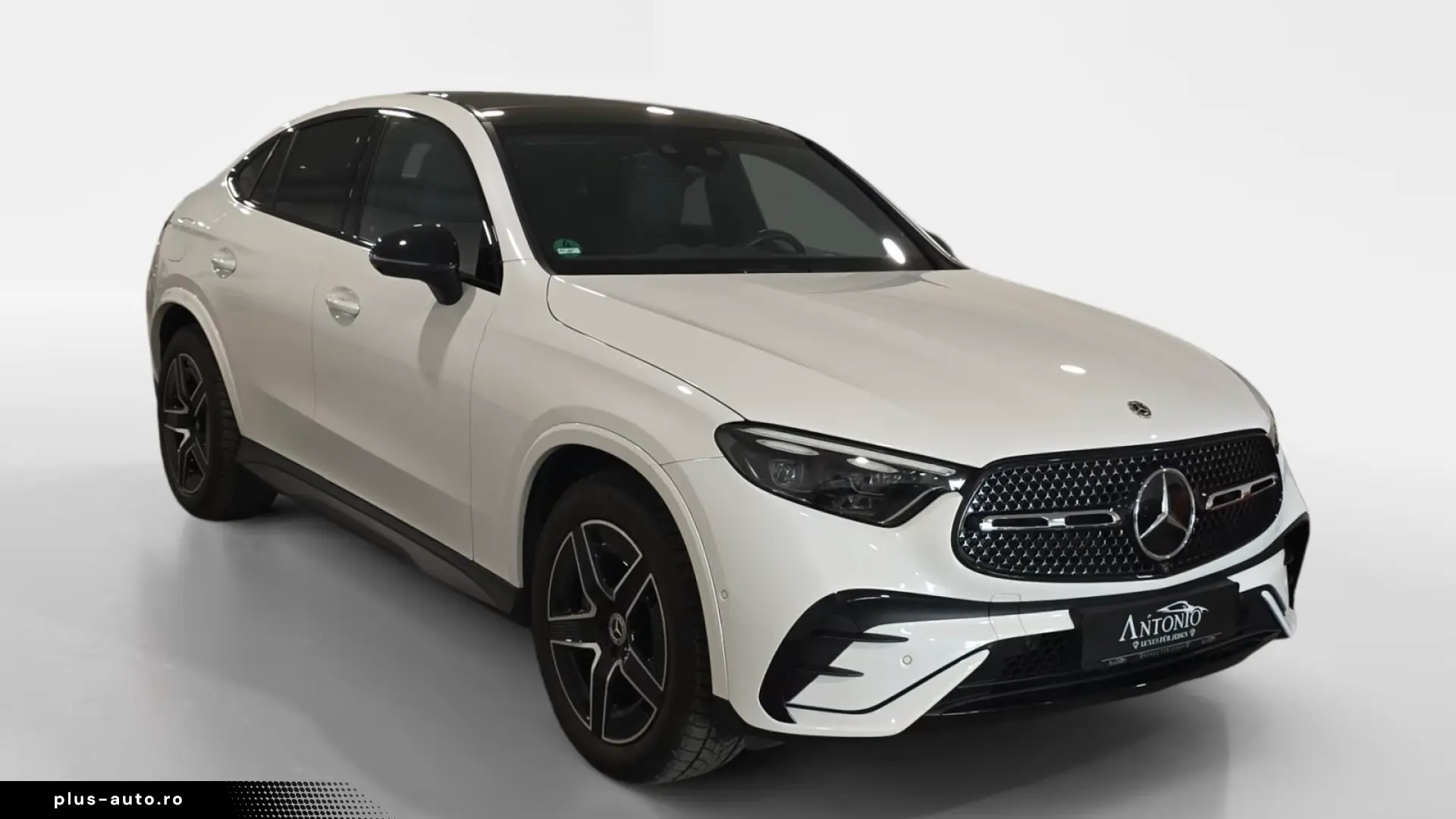 MERCEDES-BENZ GLC 300 COUPÉ 4MATIC   AMG LINE • Pano