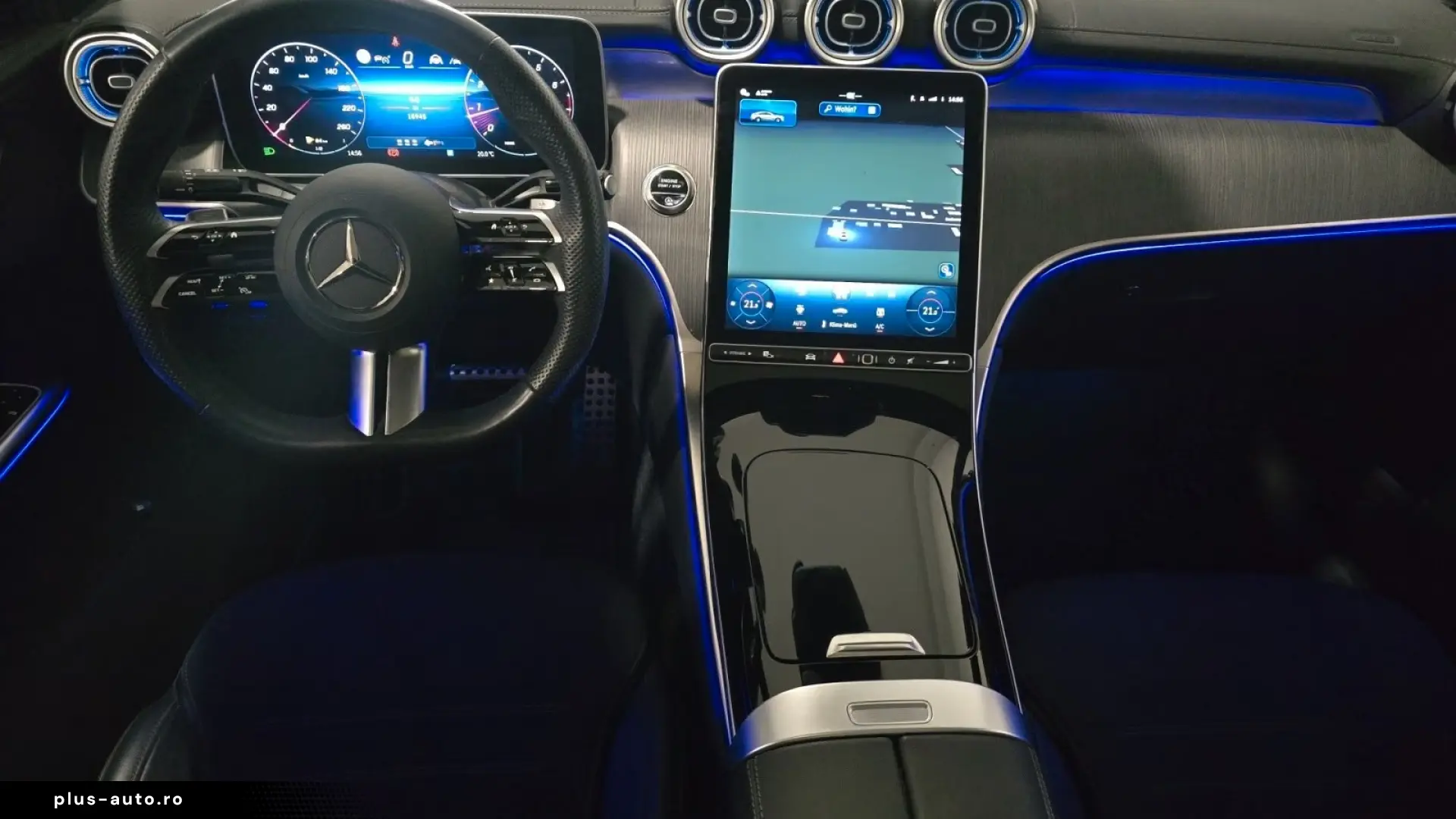 MERCEDES-BENZ GLC 300 COUPÉ 4MATIC   AMG LINE • Pano