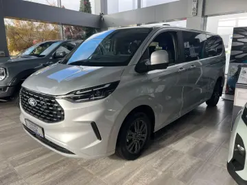 Ford Tourneo-Custom-