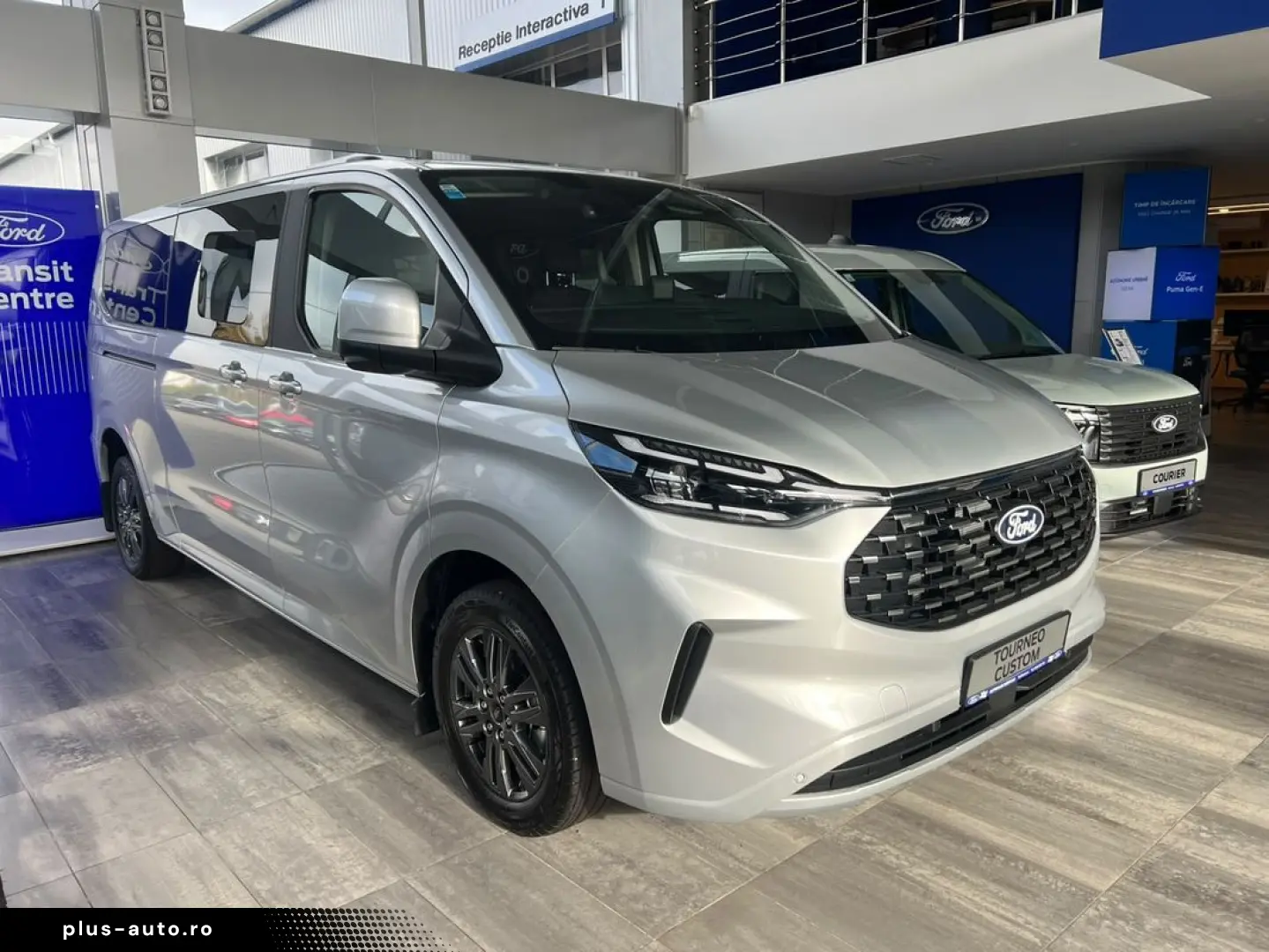 Ford Tourneo-Custom-