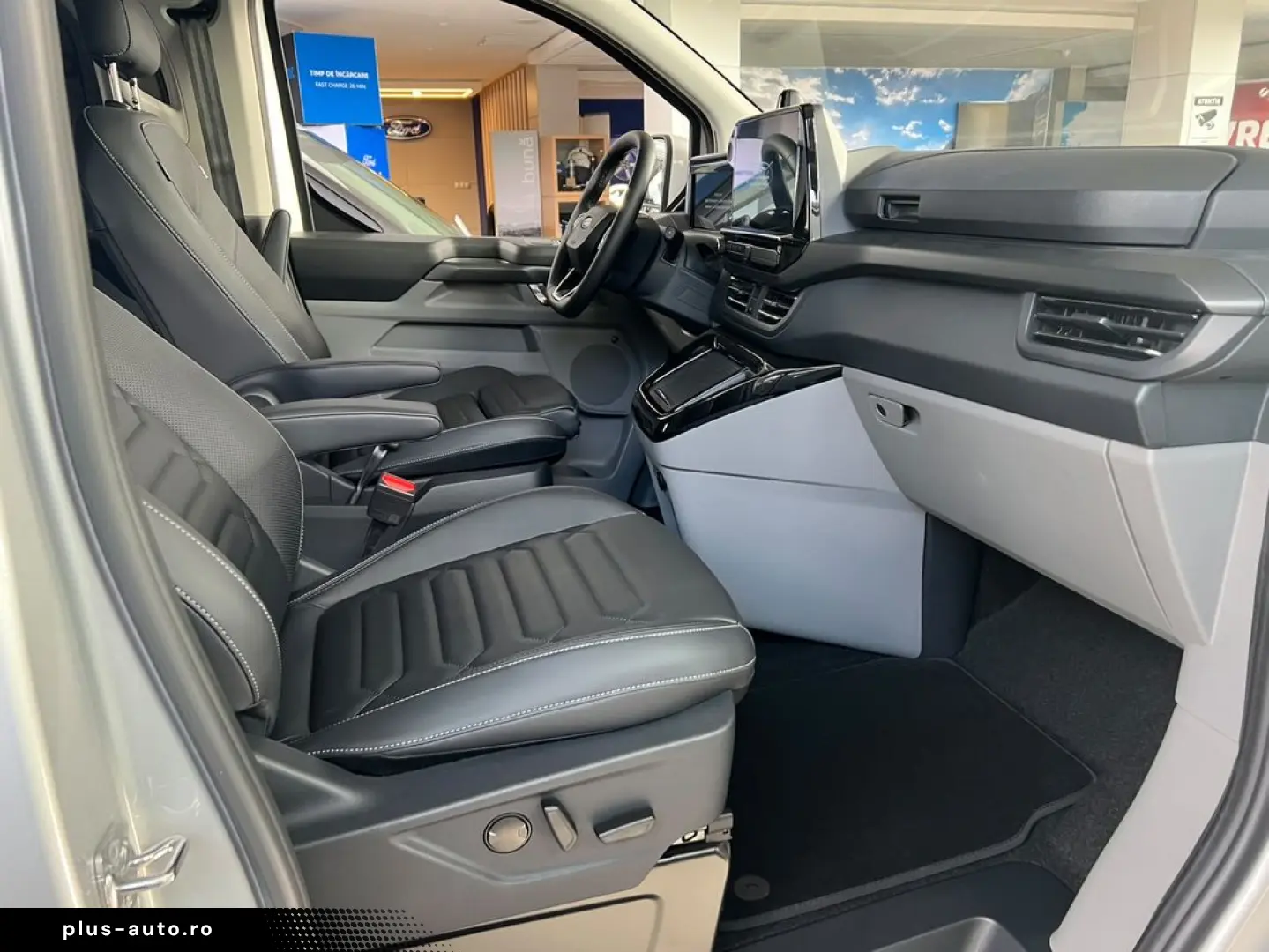 Ford Tourneo-Custom-