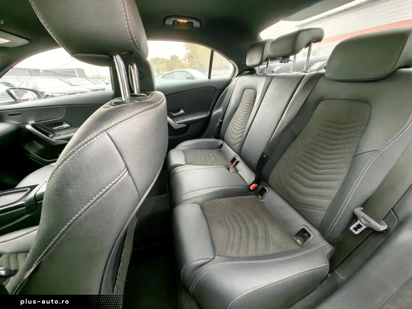 Mercedes-Benz A-180