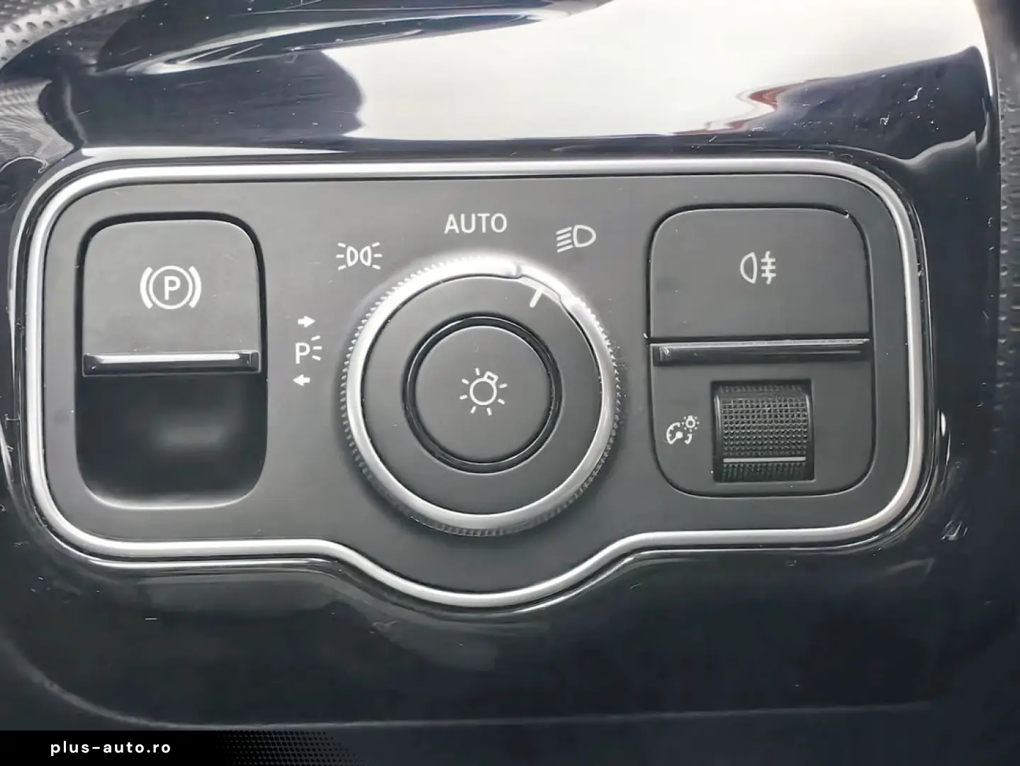 Mercedes-Benz A-180