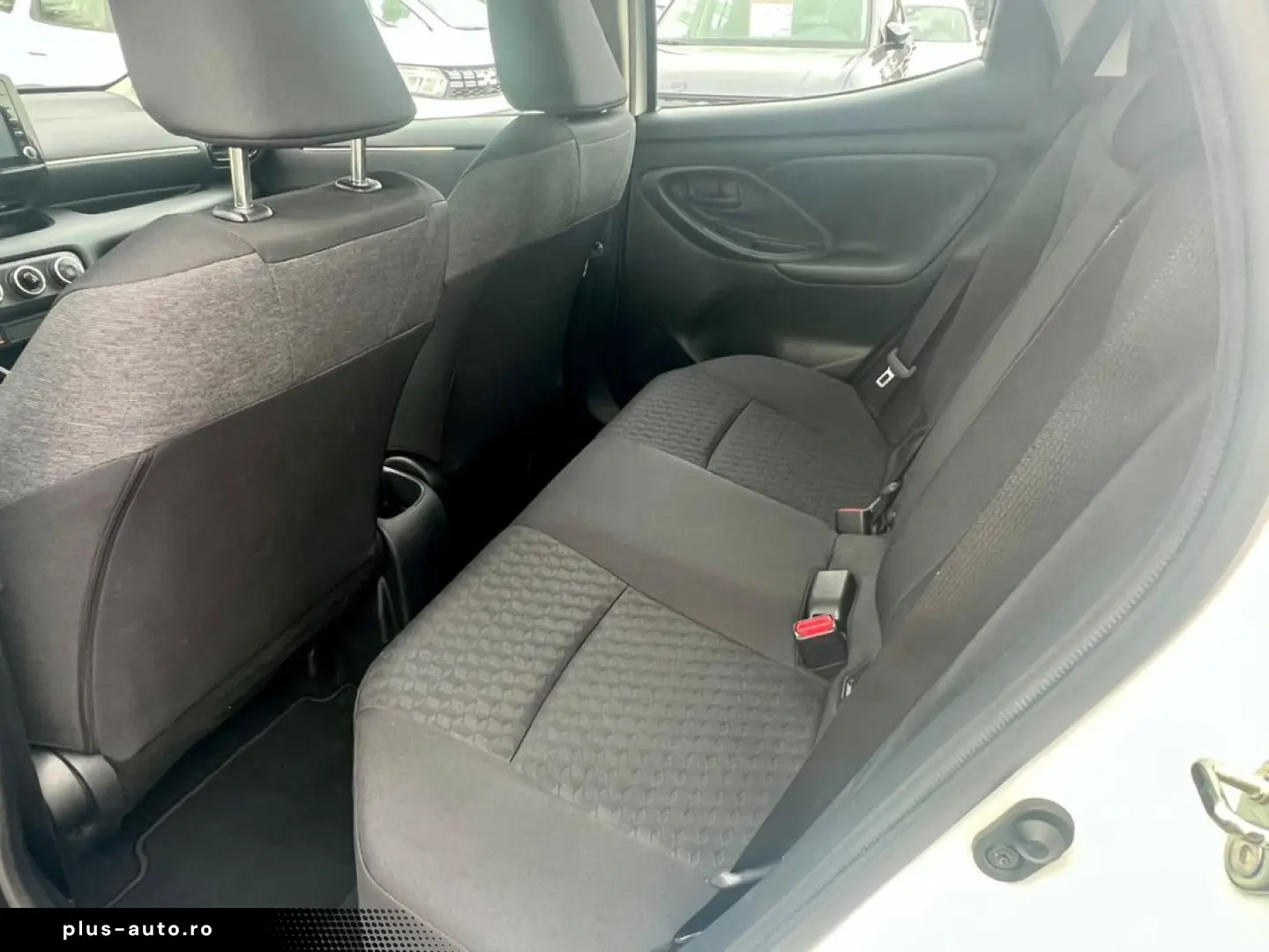TOYOTA Yaris 2023 — imagine 16