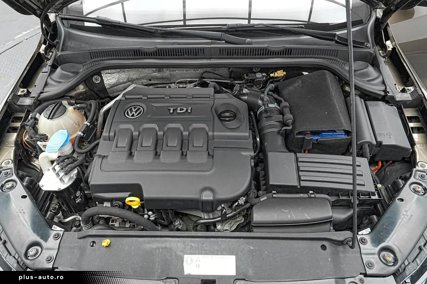 VOLKSWAGEN Jetta 2015 — imagine 20