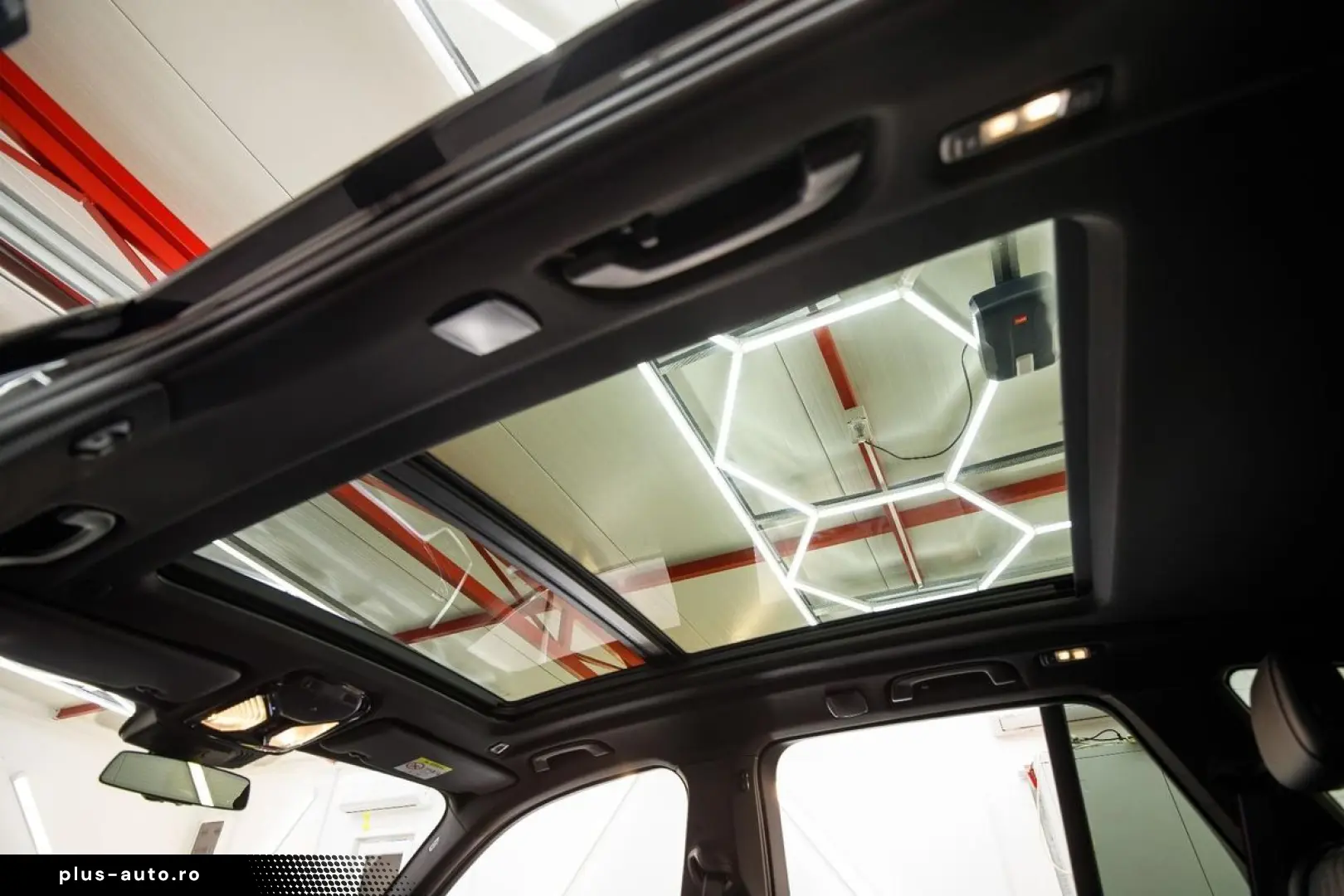 BMW X5 2021 — imagine 13