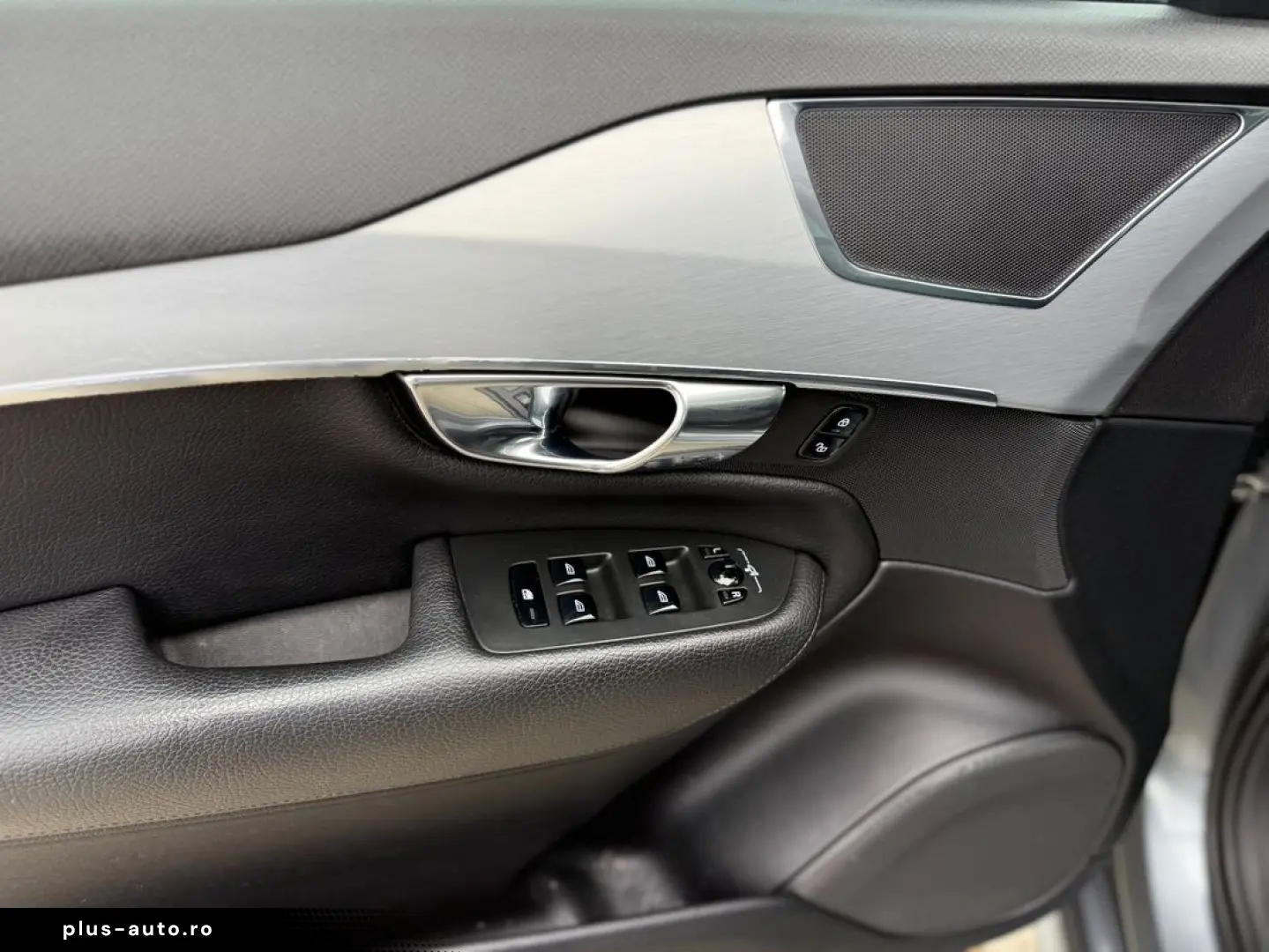 VOLVO XC90 2016 — imagine 10