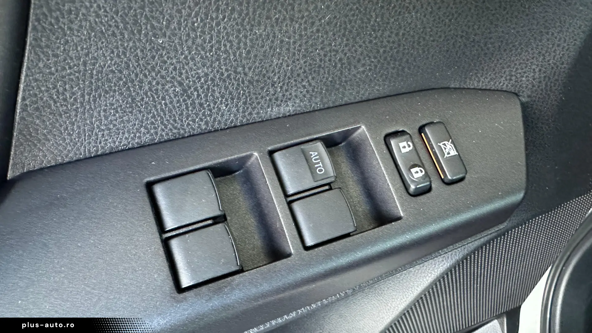Toyota RAV-4 Hibrid 2.5 Benzina 155 CP An 2017