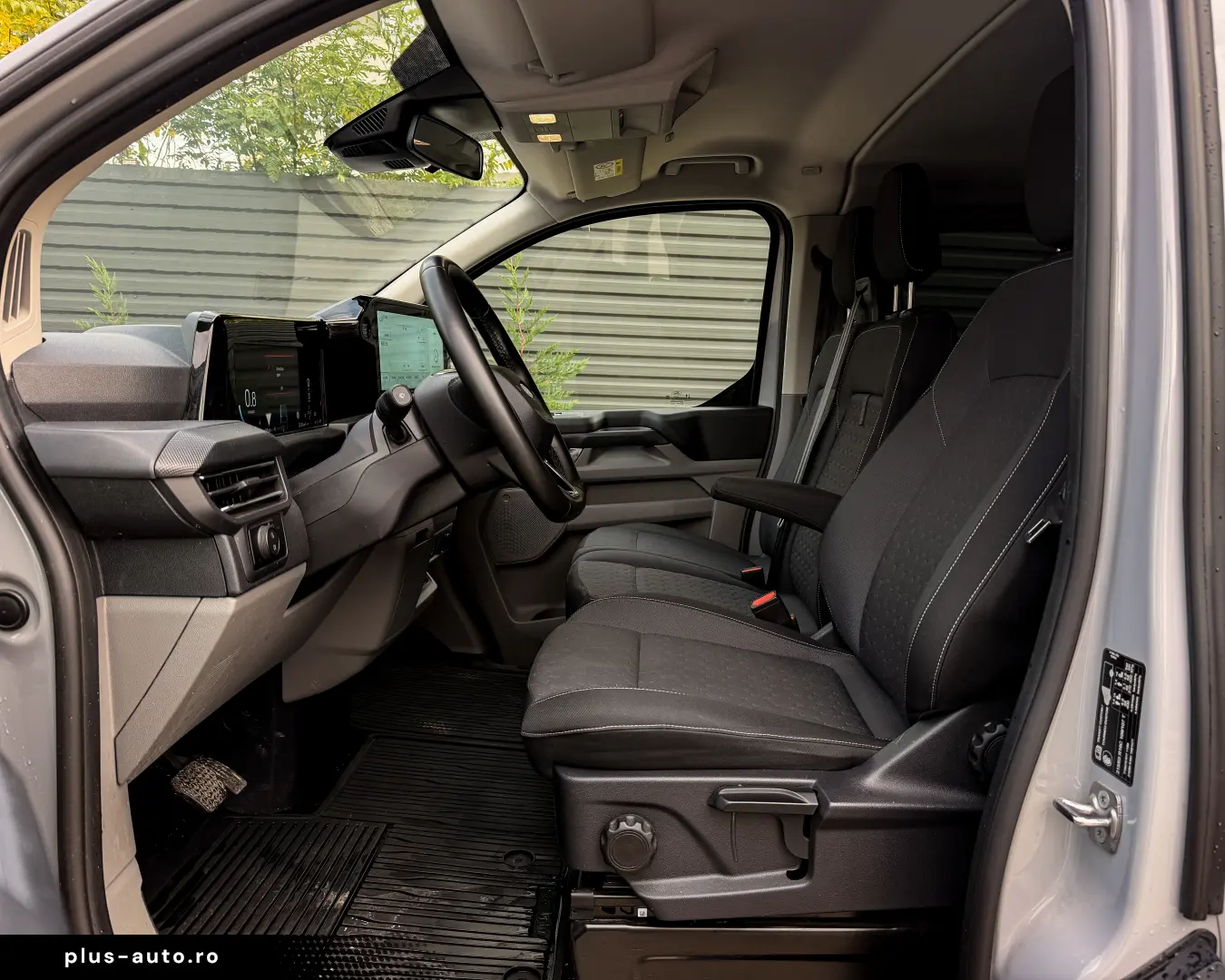 Ford Transit Custom 8 1 2.0 TDCI automat