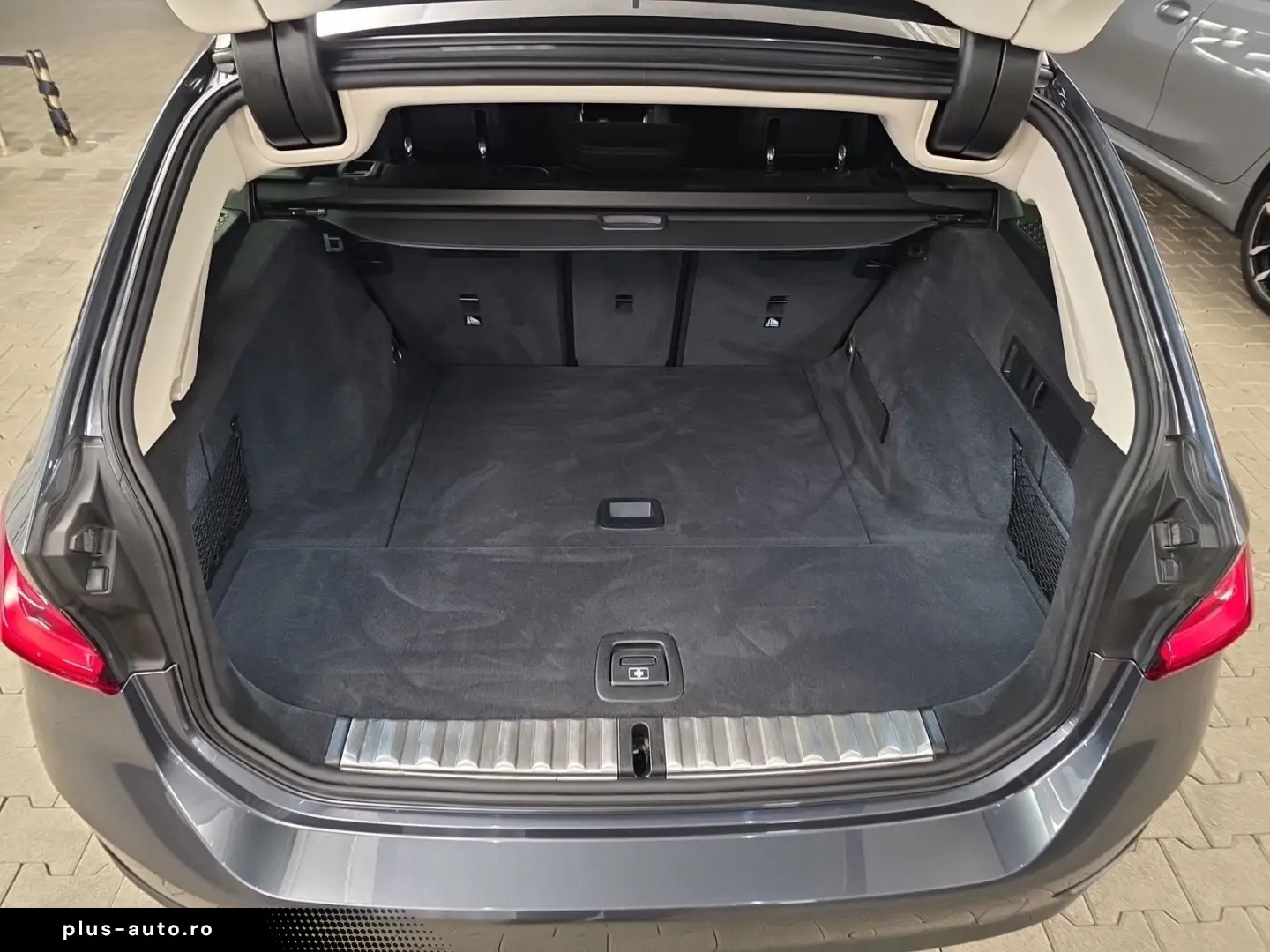 BMW Seria 3 2021 — imagine 4